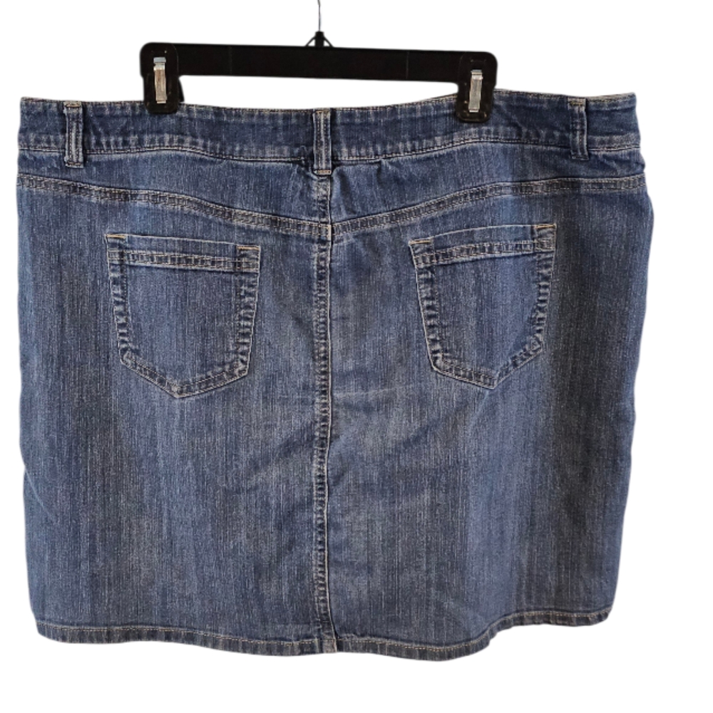 3/$25 Croft & Barrow Size 18W Denim Skort Classic Fit - Picture 2 of 6